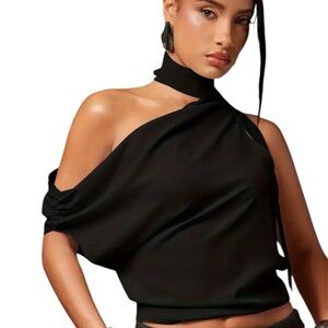 NWT Cold shoulder Top